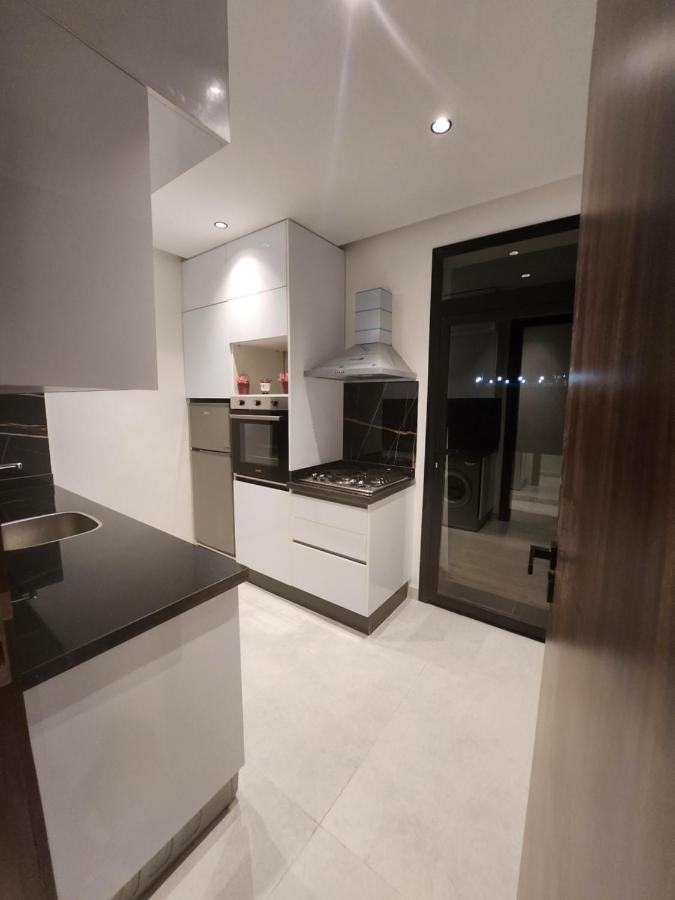 Modern Luxury Retreat: 2-Bedroom Apartment In The Heart Of Marrakech Marakéš Exteriér fotografie