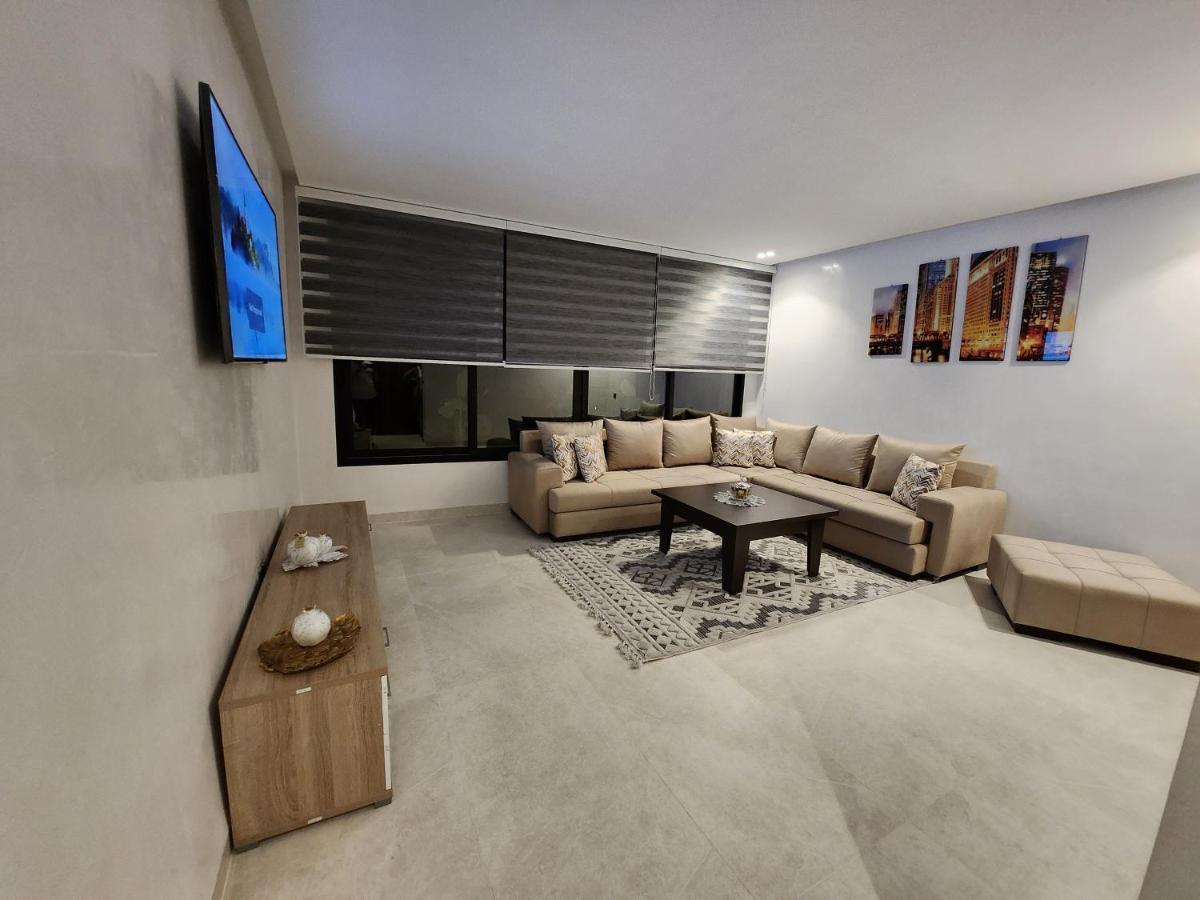 Modern Luxury Retreat: 2-Bedroom Apartment In The Heart Of Marrakech Marakéš Exteriér fotografie